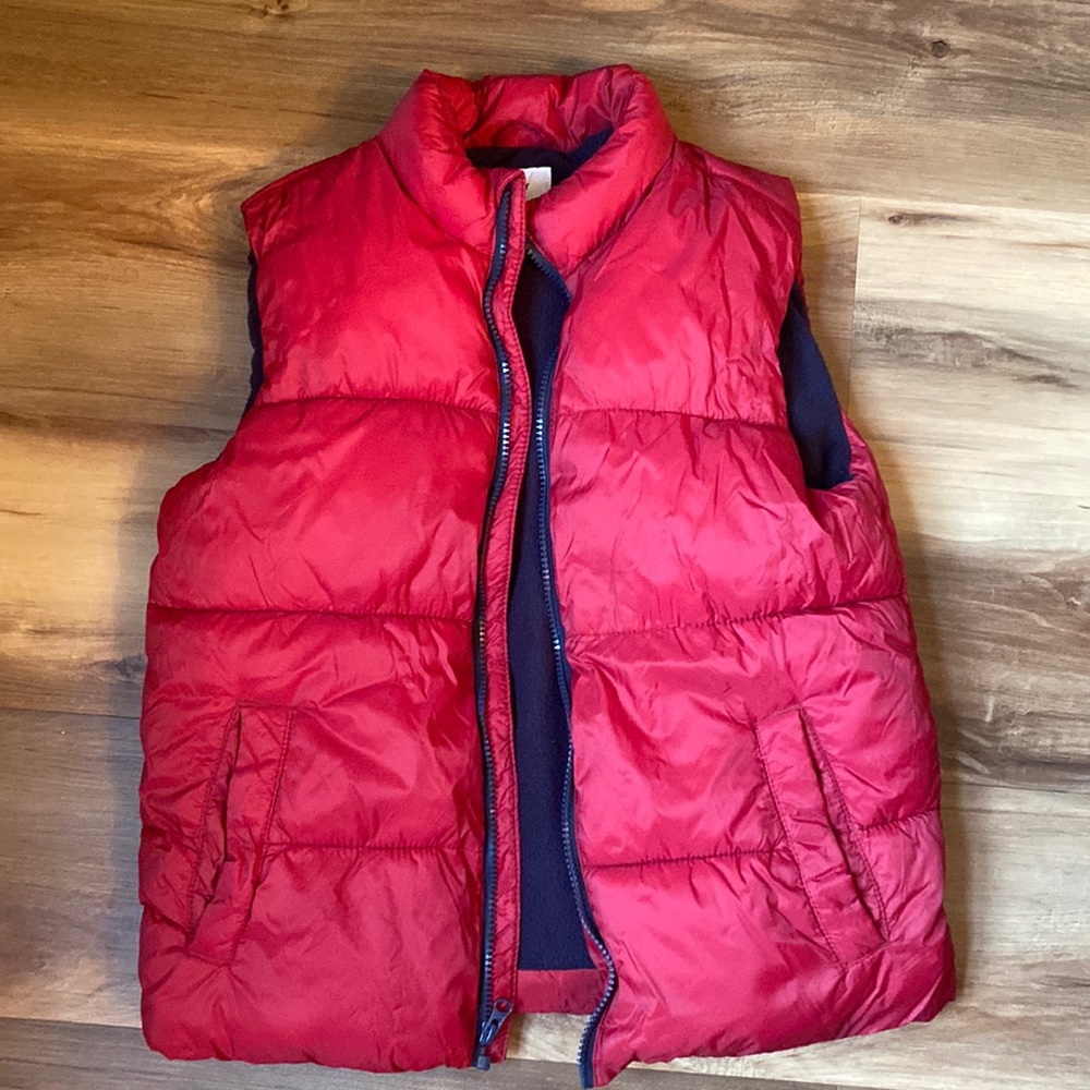 Old Navy red puffer vest youth large